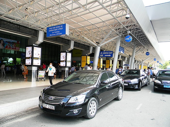 HoaBinhBus là địa chỉ cung cấp dịch vụ cho thuê xe sân bay Nội Bài uy tín