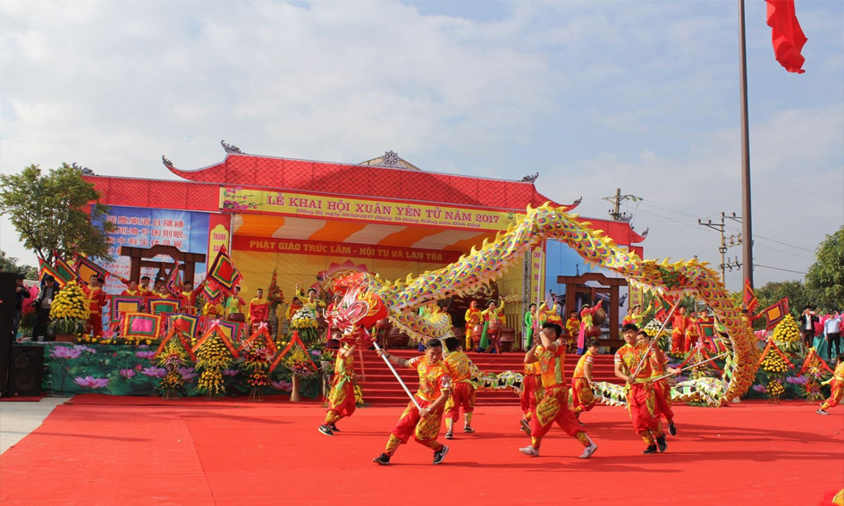 Cho thuê xe lễ hội chuyên nghiệp và uy tín tại Hà Nội