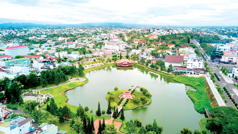 Khoảng thời gian từ tháng 11 đến tháng 6 là thời điểm lý tưởng để đi du lịch Lâm Đồng
