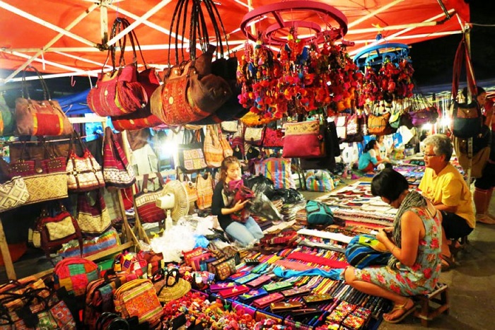 Review kinh nghiệm “oanh tạc” thiên đường mua sắm chợ Hàn Đà Nẵng
