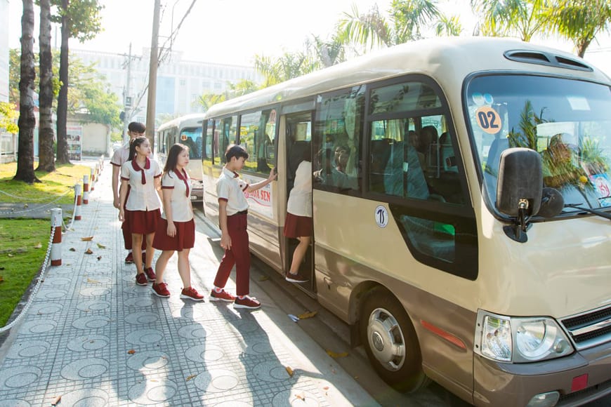Dịch vụ thuê xe đưa đón học sinh đi tham quan tại Hà Nội giá rẻ