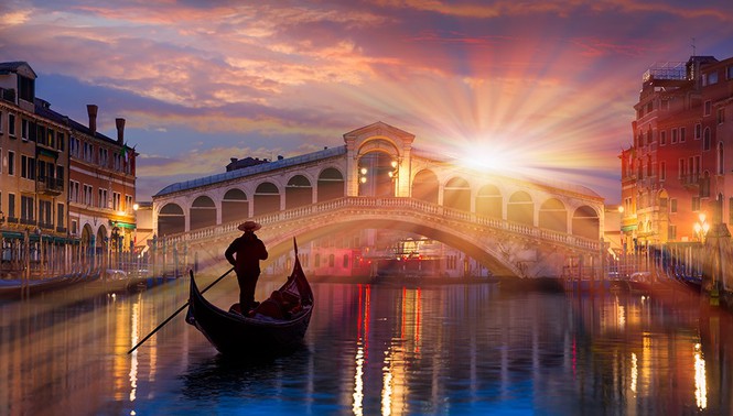 Cảnh hoàng hôn đẹp mê hoặc lòng người trên dòng sông Venice Phú Quốc