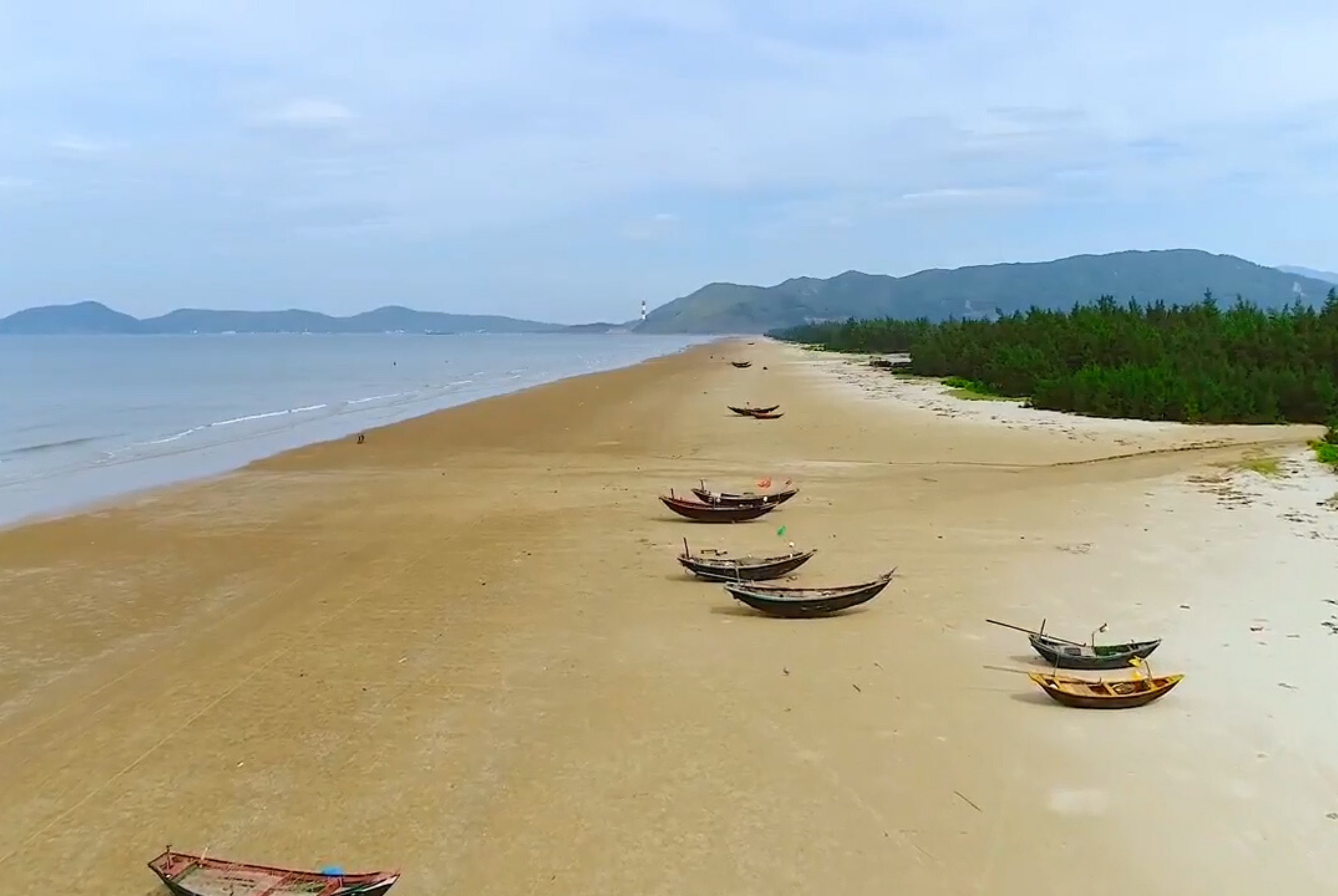 Bãi biển tại Hà Tĩnh