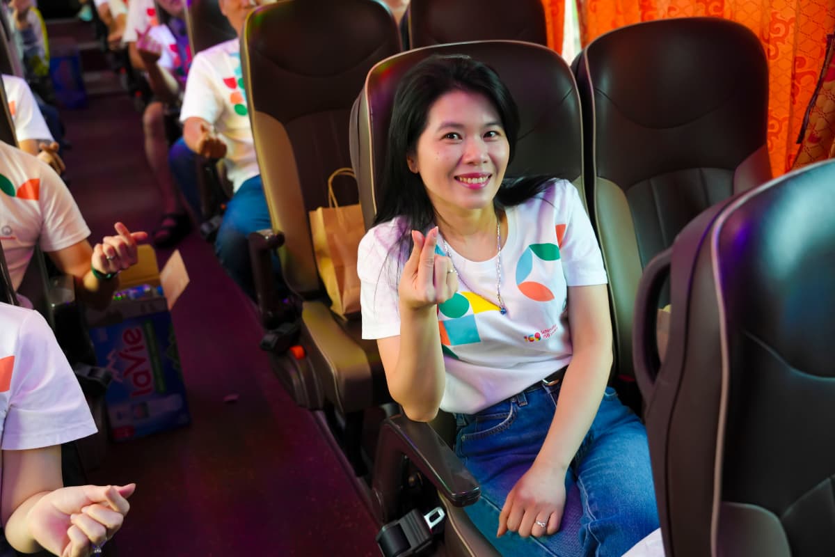 Hành khách trải nghiệm dịch vụ HoaBinh Bus