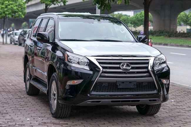 Thuê mẫu xe Lexus 460 đi sự kiện mang lại sự tiện lợi và thể hiện giá trị, đẳng cấp của mỗi khách hàng trước các đối tác